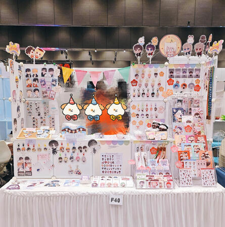 Artist table
